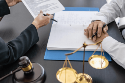 the-importance-of-hiring-a-lawyer-for-business-contracts