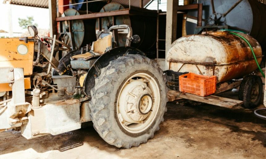 essential-case-ih-tractor-parts-every-farmer-should-have-on-hand